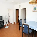 Apartment By The Sea Jezera, Murter - 5057