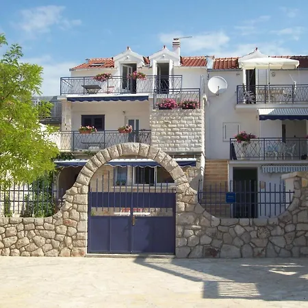 By The Sea Jezera, Murter - 5057 Apartman