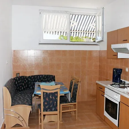 Apartment By The Sea Jezera, Murter - 5057 *