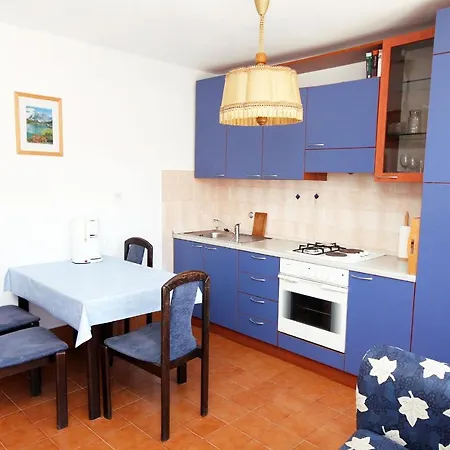 Apartment By The Sea Jezera, Murter - 5057