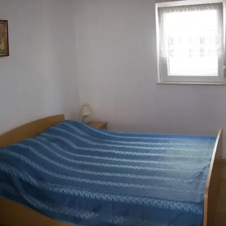 Apartment By The Sea Jezera, Murter - 5057 Jezera