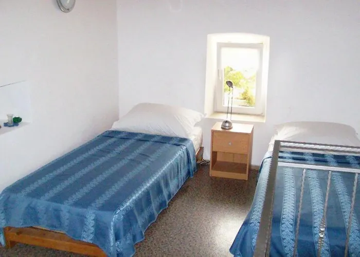 Apartman By The Sea Jezera, Murter - 5057 *